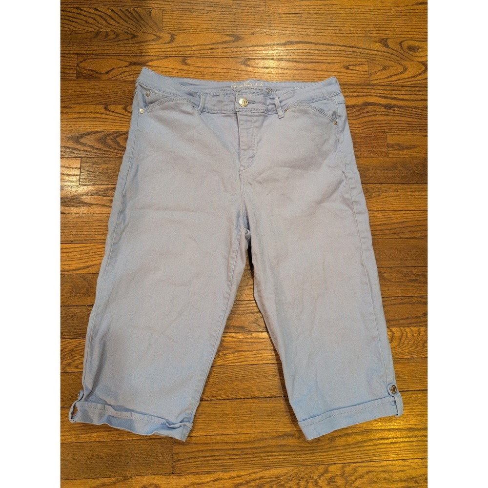 Gloria‎ Vanderbilt Skimmer Capri Pants Light Blue Slimming Stretch Denim Size 12